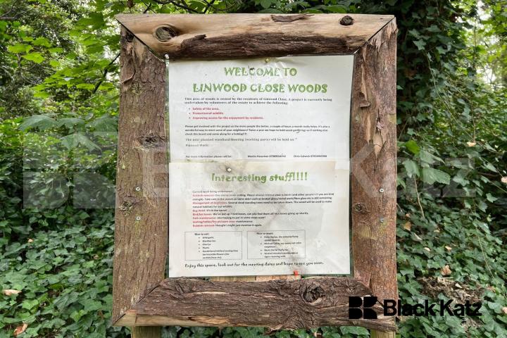 Modern apartment set within private woodlands Linwood Close, Peckham